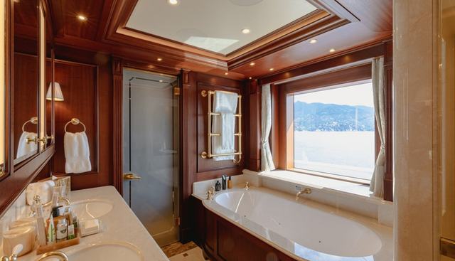 GIGIA yacht for sale 27