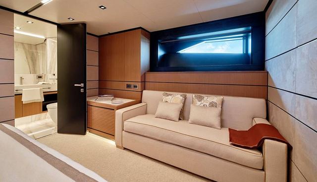 Carat yacht for sale 18