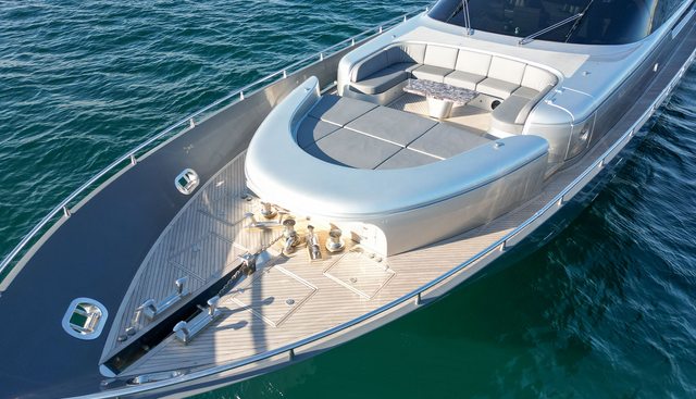 SPECTRE yacht for sale 32