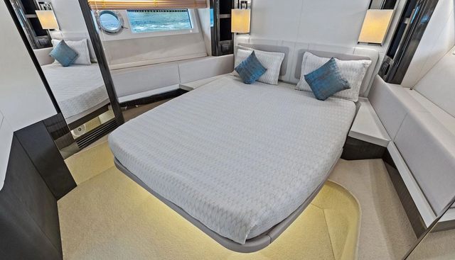 Villaggio yacht for sale 33