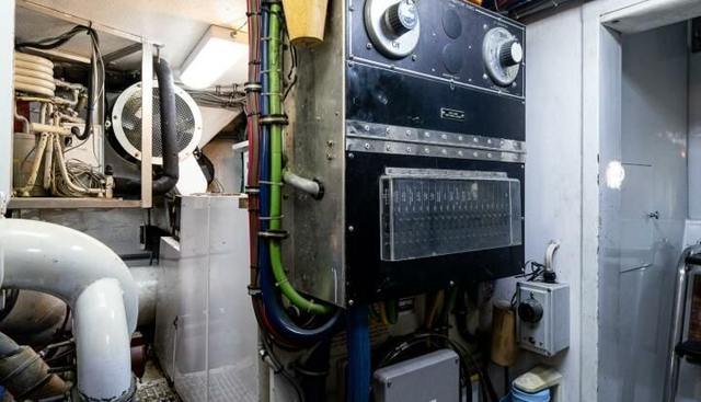 ENCHANTRESS yacht for sale 69