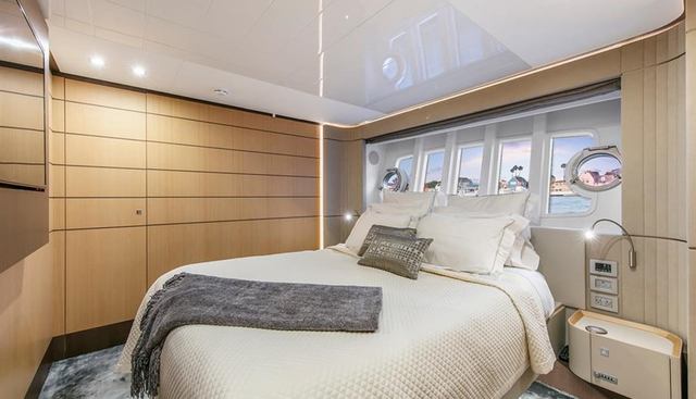 Lontano yacht for sale 12