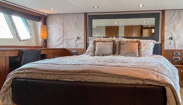 JUNIOR yacht for sale 3