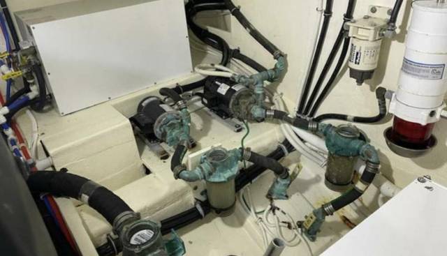 MI DIA yacht for sale 22