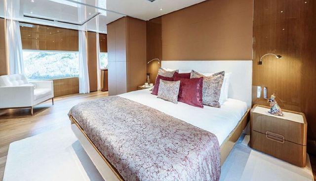 Erolia yacht for sale 9