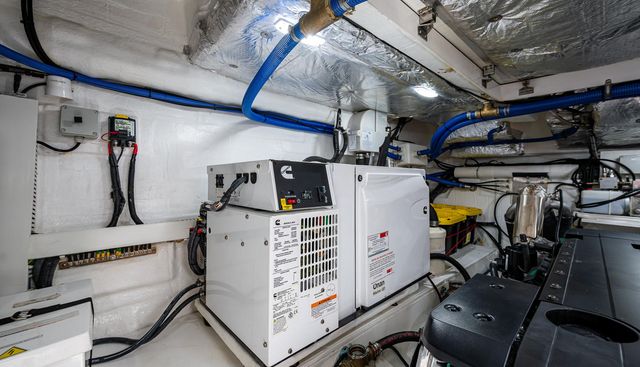 SUNTASTIC yacht for sale 48