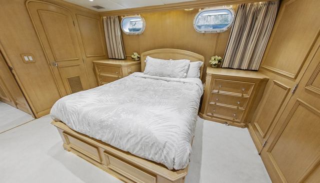 Savoir-faire yacht for sale 37