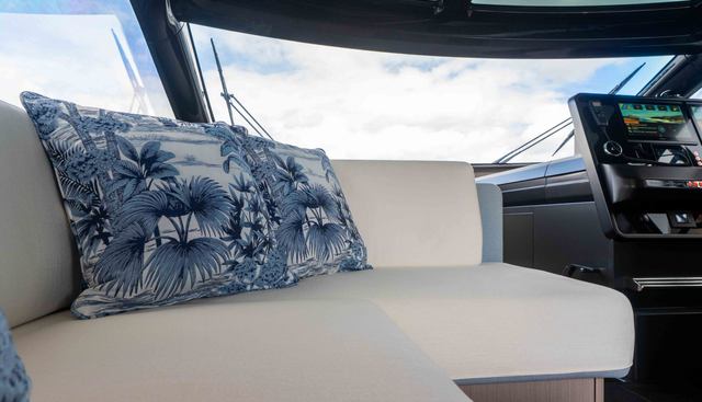 7572655 yacht for sale 20