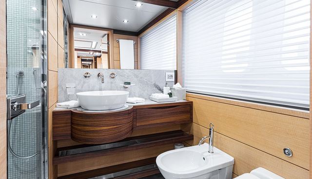 BOMBAY yacht for sale 27