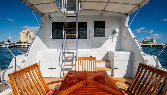 ENCHANTRESS yacht for sale 14