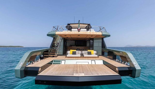 LIFE MOMENT yacht for sale 8