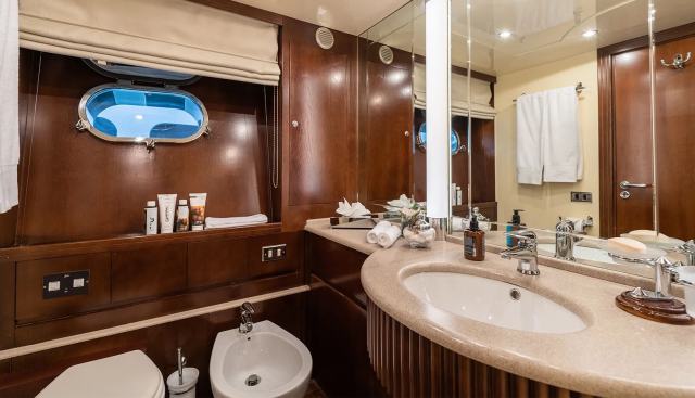 LET IT BE yacht for sale 33