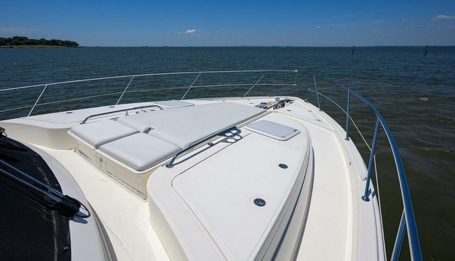 Command At Sea yacht for sale 15