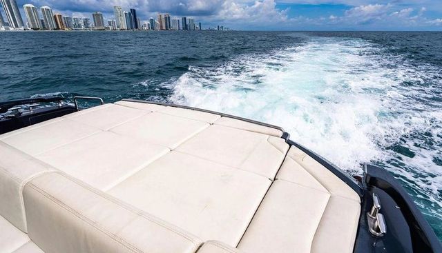 Two Bite yacht for sale 5