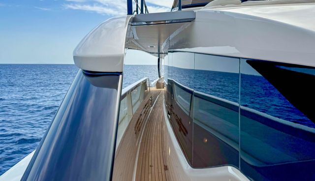 SL90A yacht for sale 62