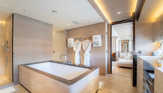 Asya yacht for sale 13