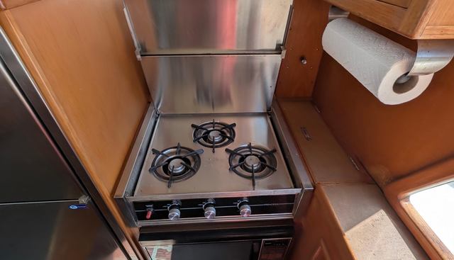 Fisher Folly IV yacht for sale 32