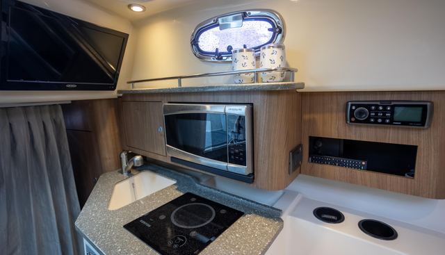 Boston Whaler 285 yacht for sale 18