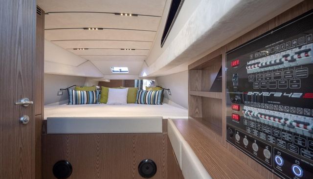 noname yacht for sale 10