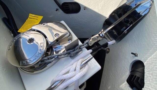 R7 yacht for sale 13