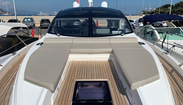 SUNSEEKER PREDATOR 50 yacht for sale 3