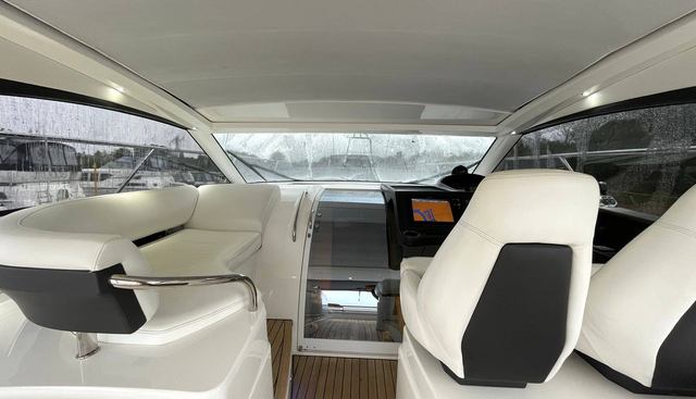 noname yacht for sale 30