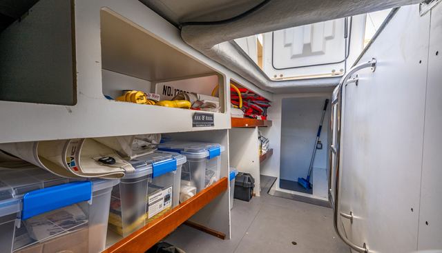 Amber Roots yacht for sale 40