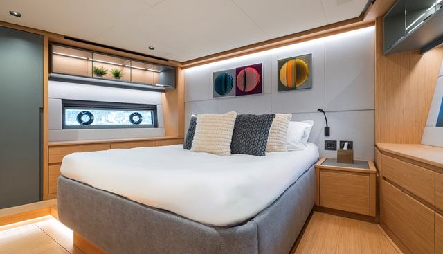 SIMON yacht for sale 38