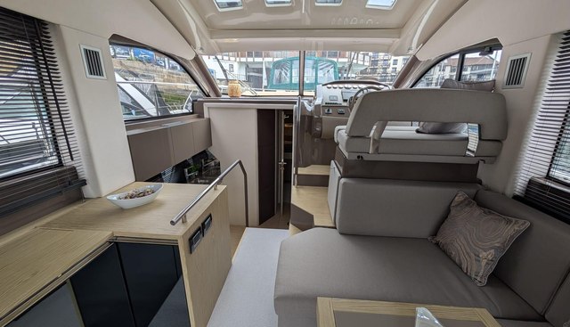 Lucky Us yacht for sale 14