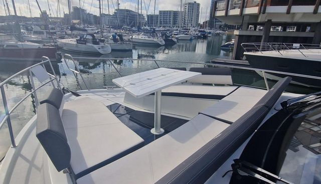 ALOUISE yacht for sale 17