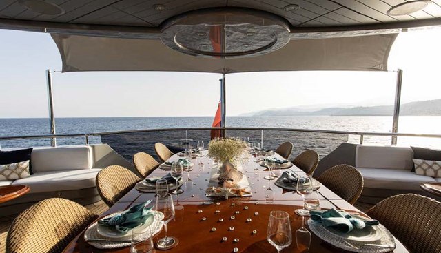 VIBRANCE yacht for sale 34