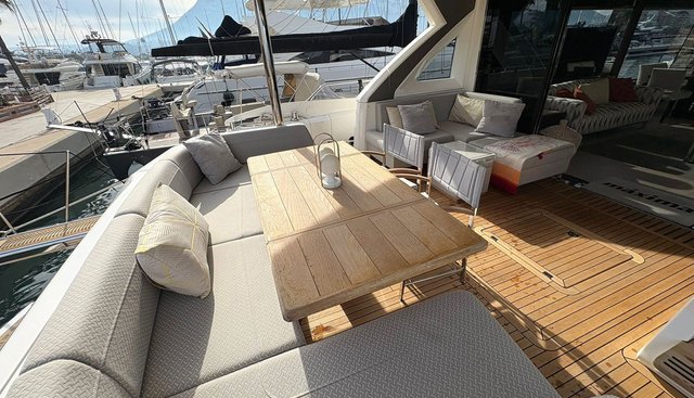 Y76 yacht for sale 19