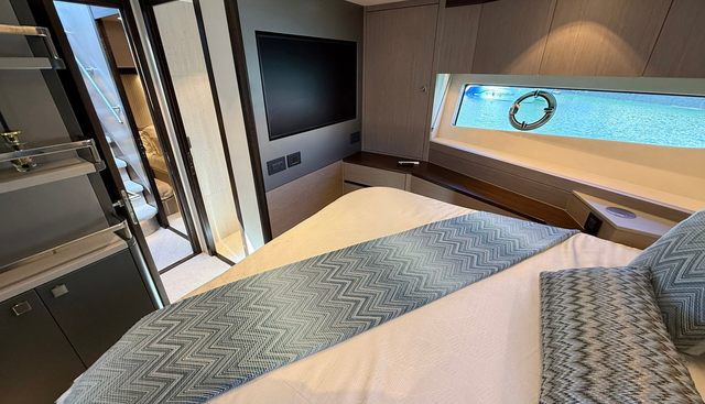 SEVEN yacht for sale 44