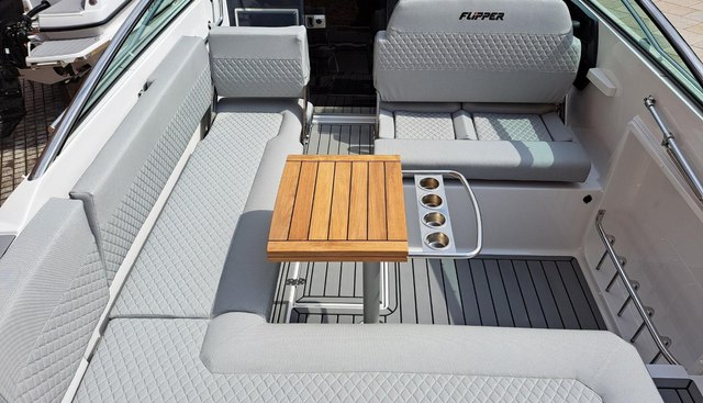 Great Cockpit Layout yacht for sale 30