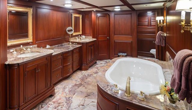 Marlinda yacht for sale 83