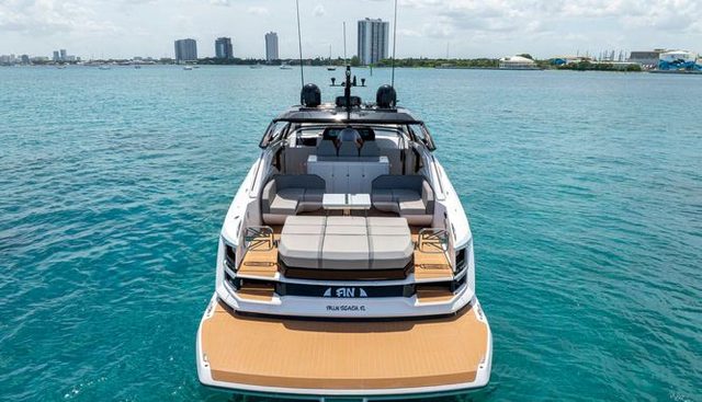 Fin yacht for sale 20