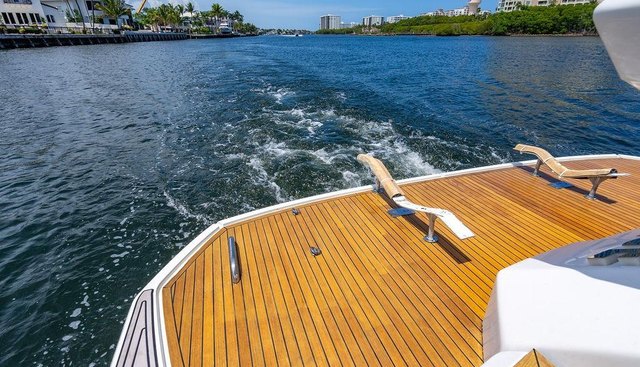 Endurance yacht for sale 13