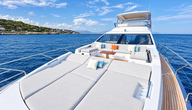 BELLA KATRIN - AZIMUT 72 yacht for sale 27