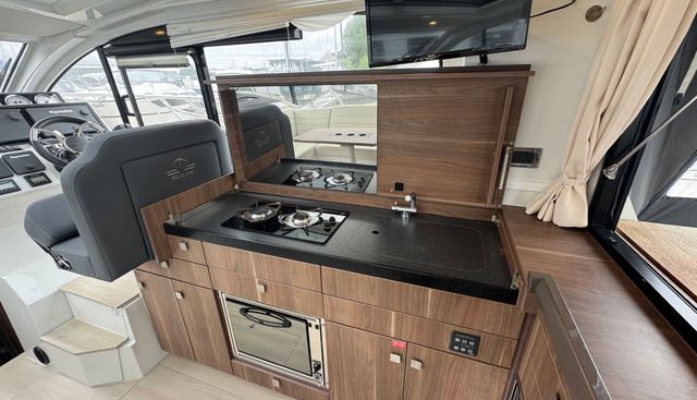 Lelia yacht for sale 8