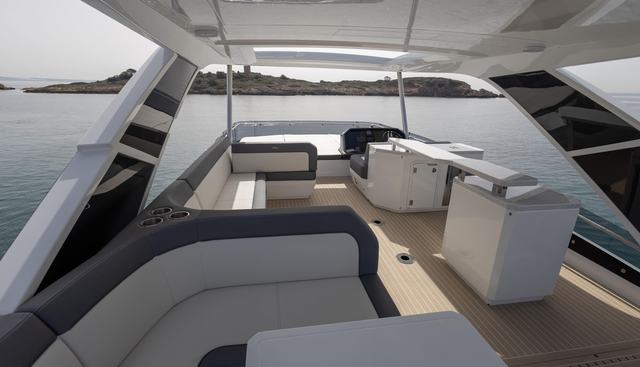 Seven yacht for sale 33