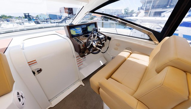 Major Adjustment yacht for sale 27