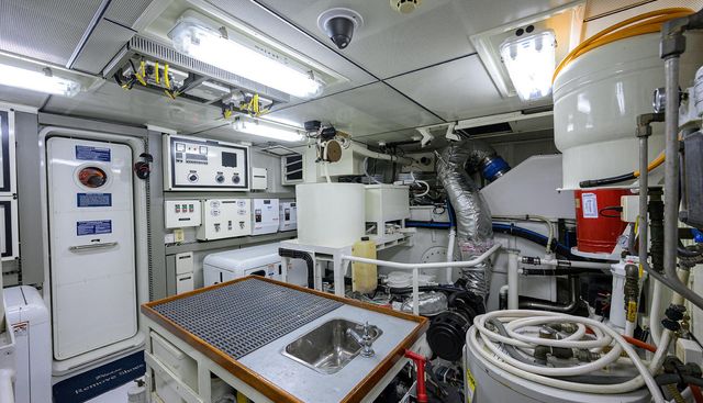 ST. TROPEZ yacht for sale 62