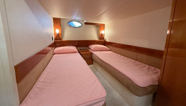 AS40 yacht for sale 30