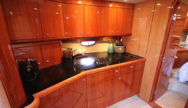 IRRESISTIBLE yacht for sale 23