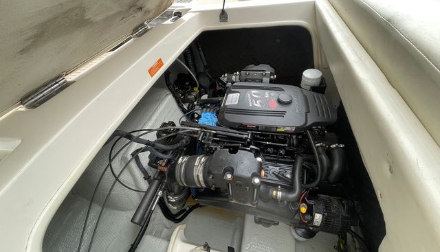 LIQUID ASSET yacht for sale 17