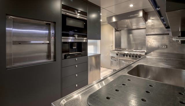 QM yacht for sale 44