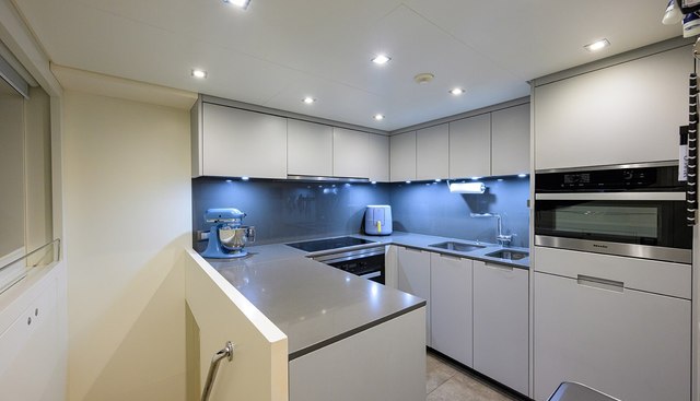 PHOENIX yacht for sale 17