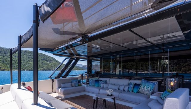 ARCADIA SHERPA 80 XL LA CREME yacht for sale 8