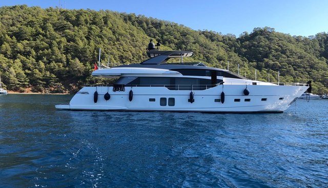 Y2 yacht for sale 50