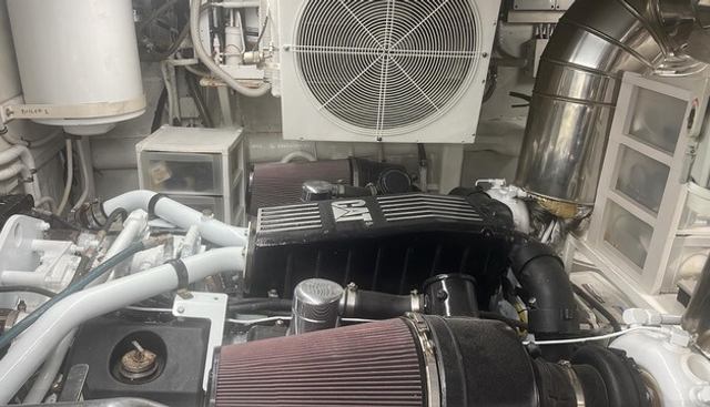 Azimut 80 yacht for sale 30